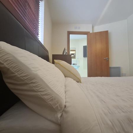 Red Naxela Canary Wharf Apartments ลอนดอน ภายนอก รูปภาพ