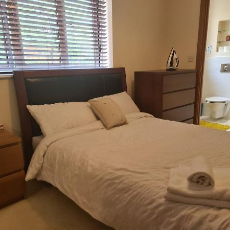 Red Naxela Canary Wharf Apartments ลอนดอน ภายนอก รูปภาพ