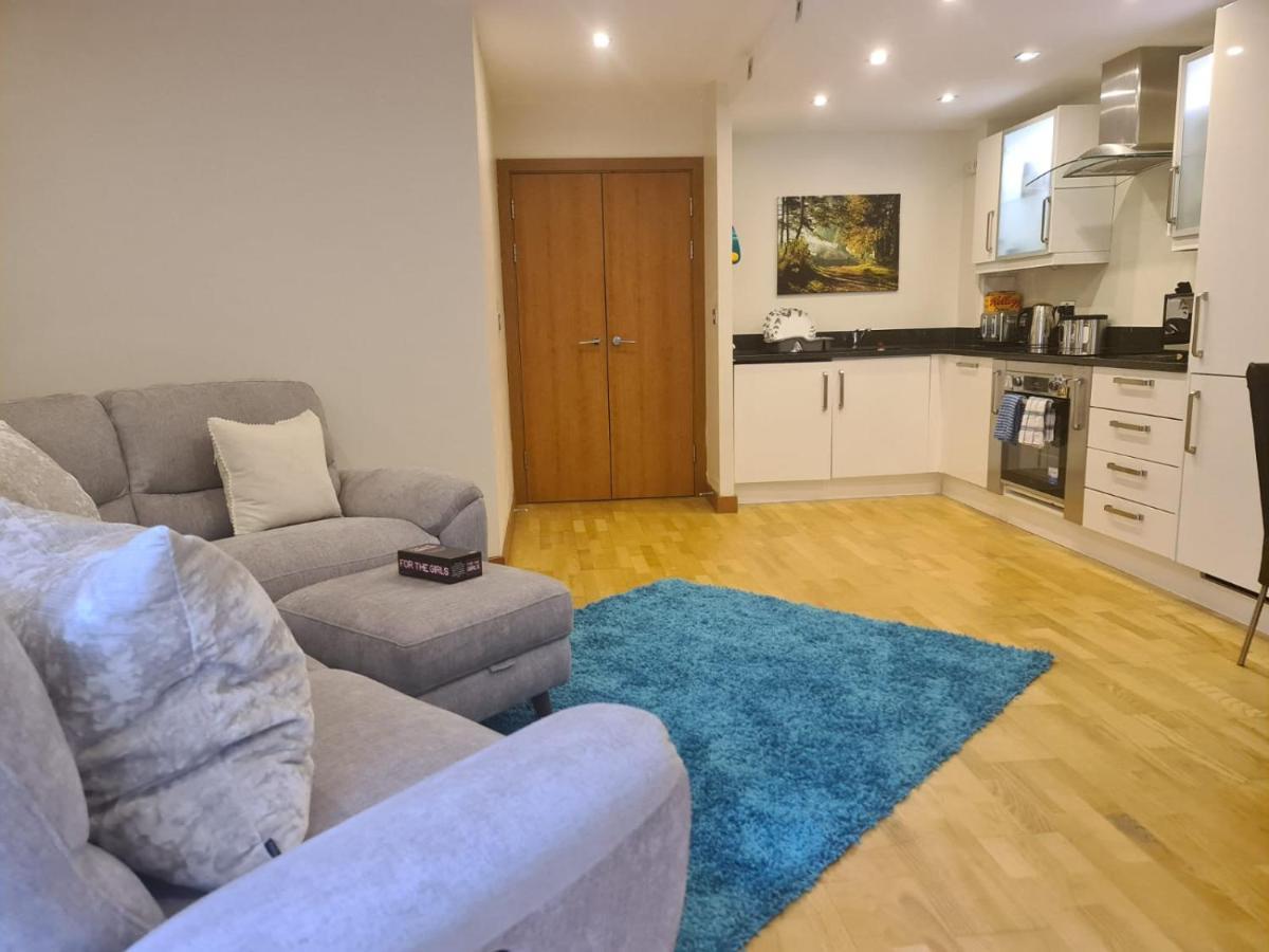Red Naxela Canary Wharf Apartments ลอนดอน ภายนอก รูปภาพ